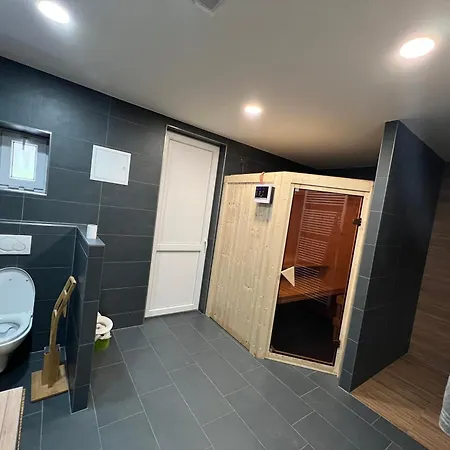 Pod Spicakem Villa *